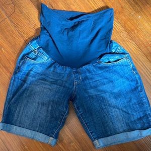 led Luxe essentials denim from A Pea in the Pod